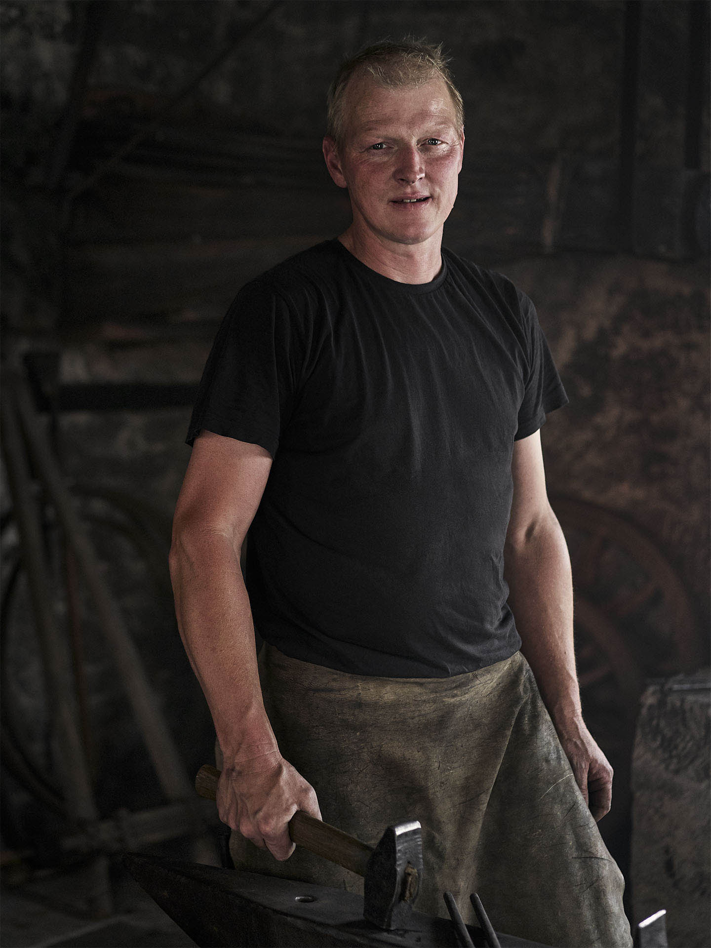 06-Product-Photographer-Max-Kandler-Life_Style_Blacksmith-Free-Production_06