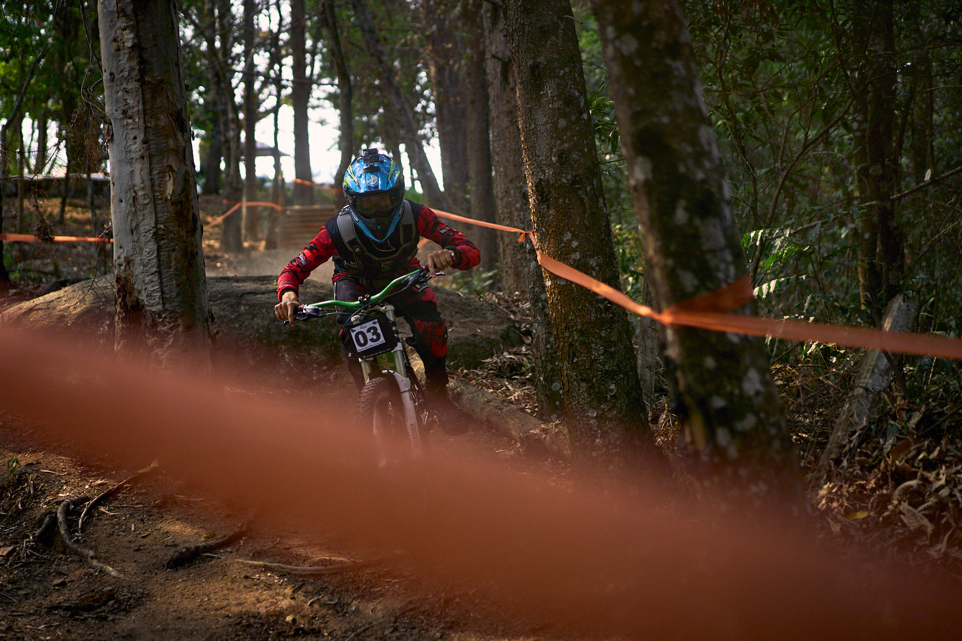 max-kandler-downhill-cycling-photography-02