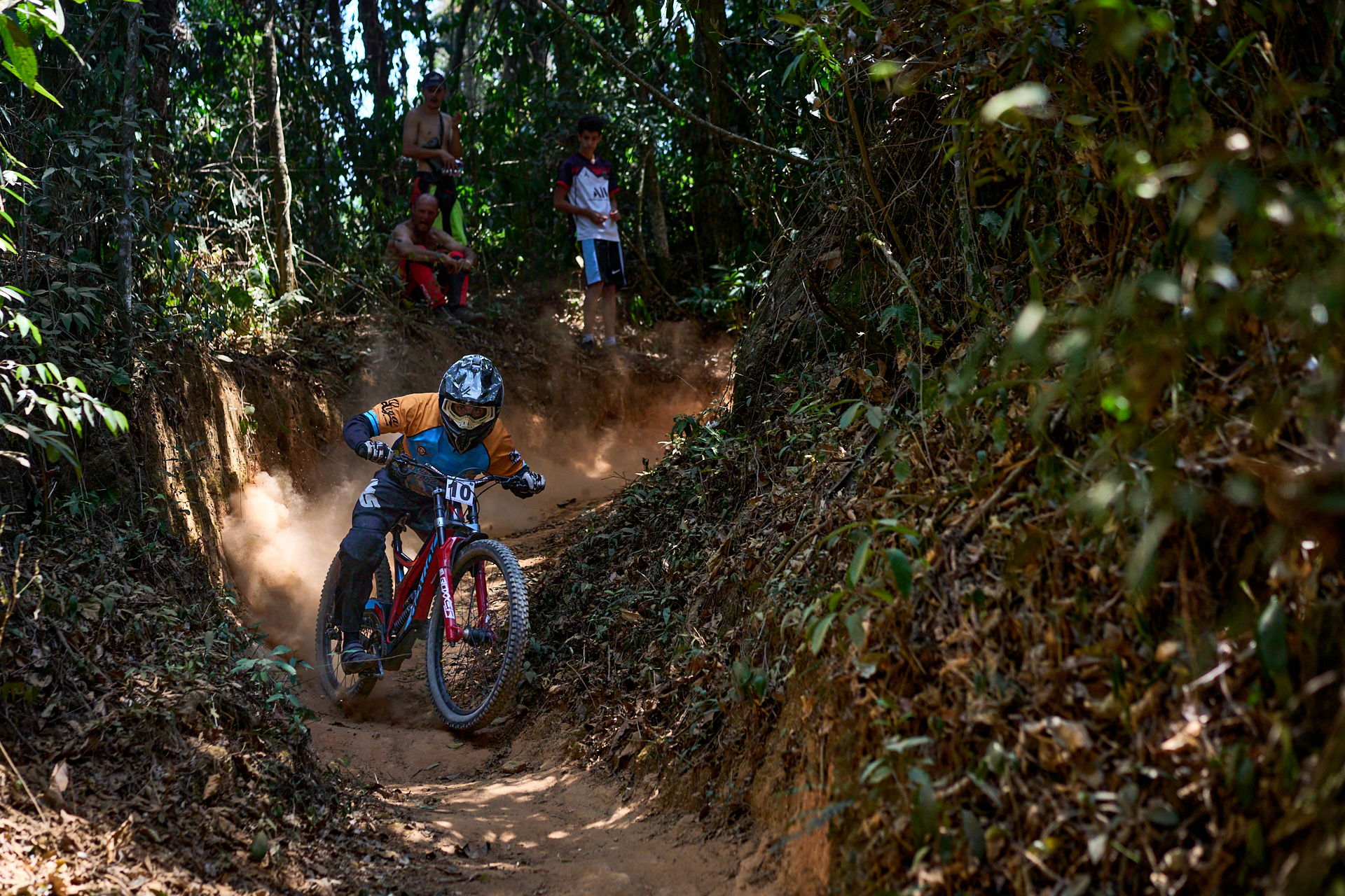 max-kandler-downhill-cycling-photography-05